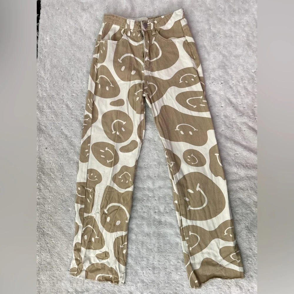 BAILEY ROSE High Rise Smiley Face Jean - Picture 3 of 12